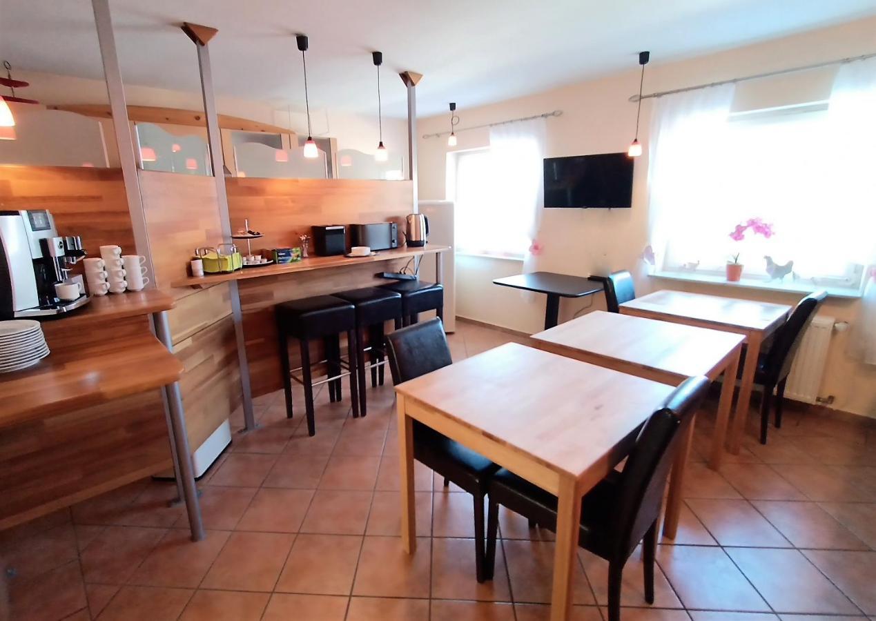 Bodensee Gaestehaus Tettnang Albergo Екстер'єр фото