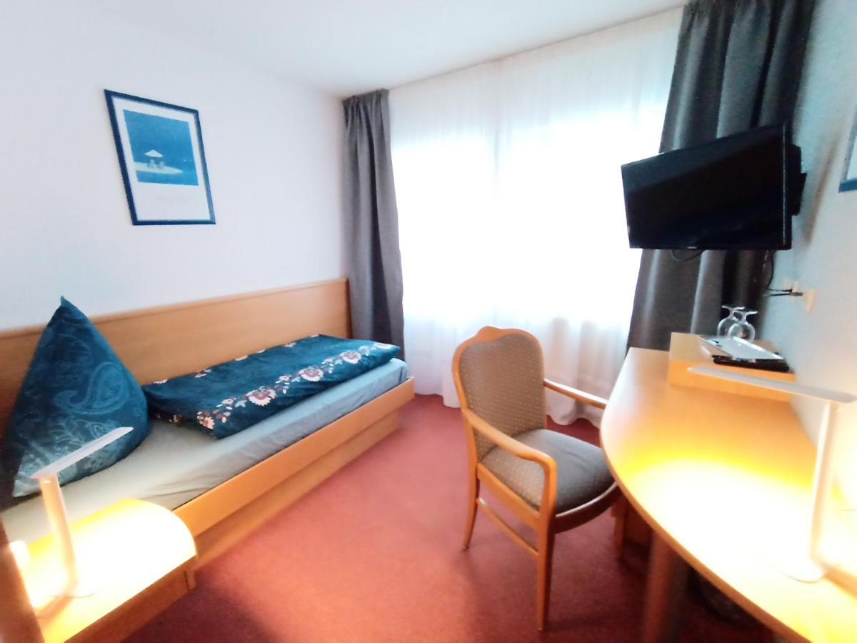 Bodensee Gaestehaus Tettnang Albergo Екстер'єр фото