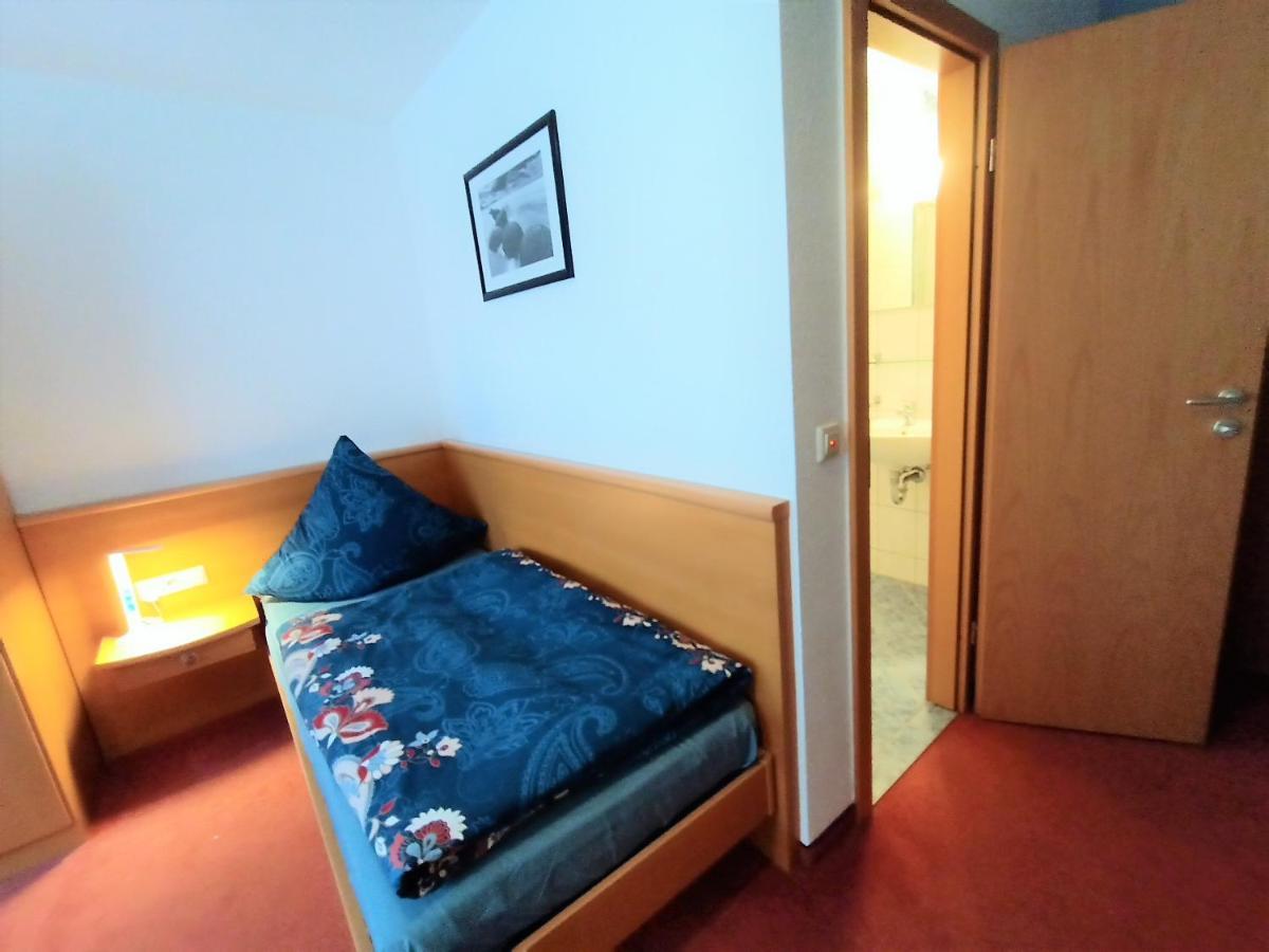 Bodensee Gaestehaus Tettnang Albergo Екстер'єр фото
