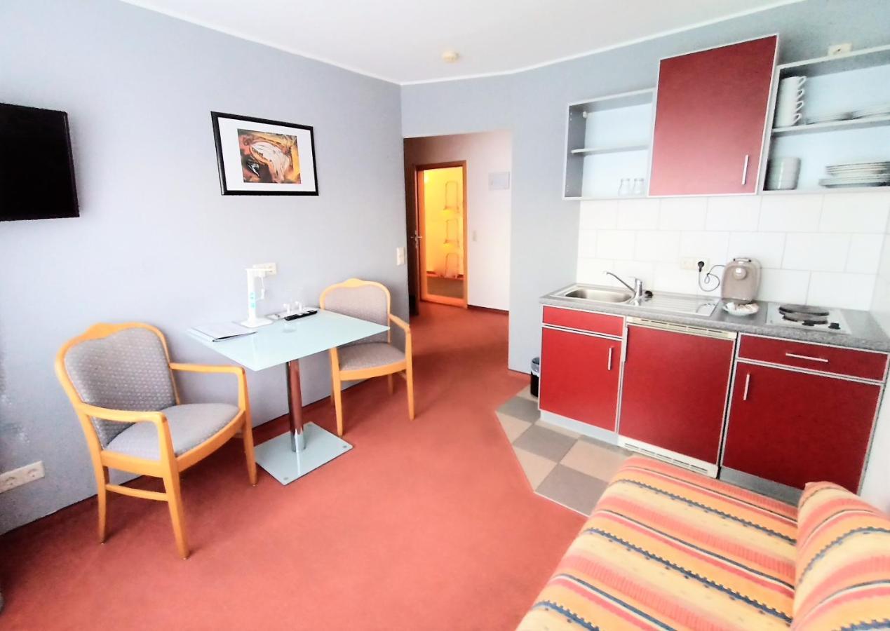 Bodensee Gaestehaus Tettnang Albergo Екстер'єр фото