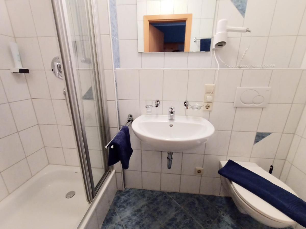 Bodensee Gaestehaus Tettnang Albergo Екстер'єр фото