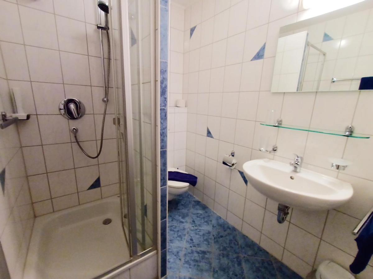 Bodensee Gaestehaus Tettnang Albergo Екстер'єр фото