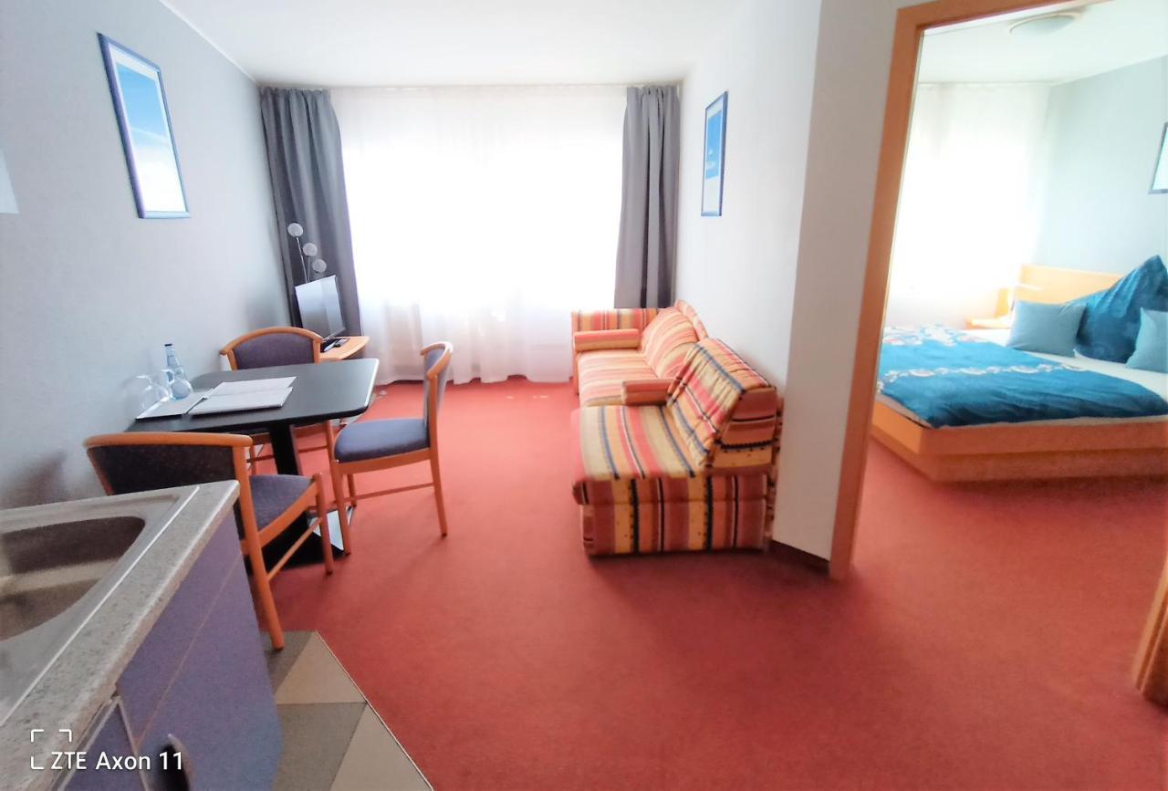 Bodensee Gaestehaus Tettnang Albergo Екстер'єр фото